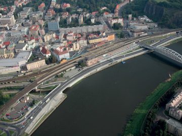 I/30 Ústí nad Labem, dopravní opatření – povodňová hráz