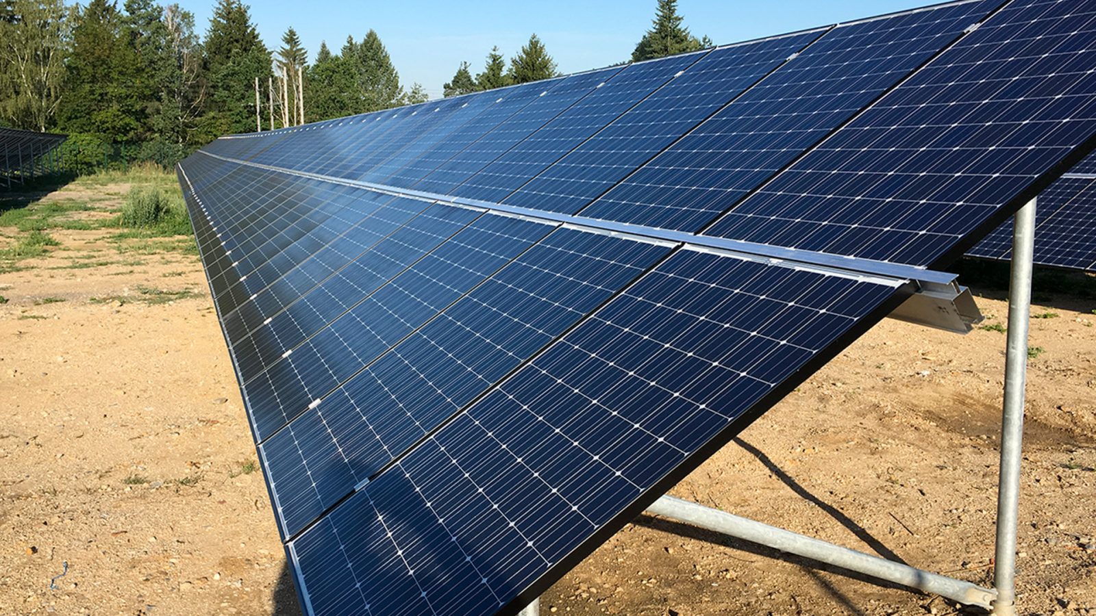 Fotovoltaická elektrárna s akumulací teplárny Planá nad Lužnicí