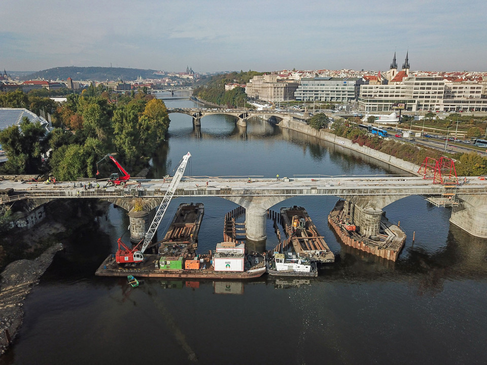 Rekonstrukce Negrelliho viaduktu v Praze