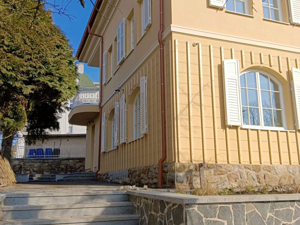 Přestavba bytového domu v památkové rezervaci Karlovy Vary