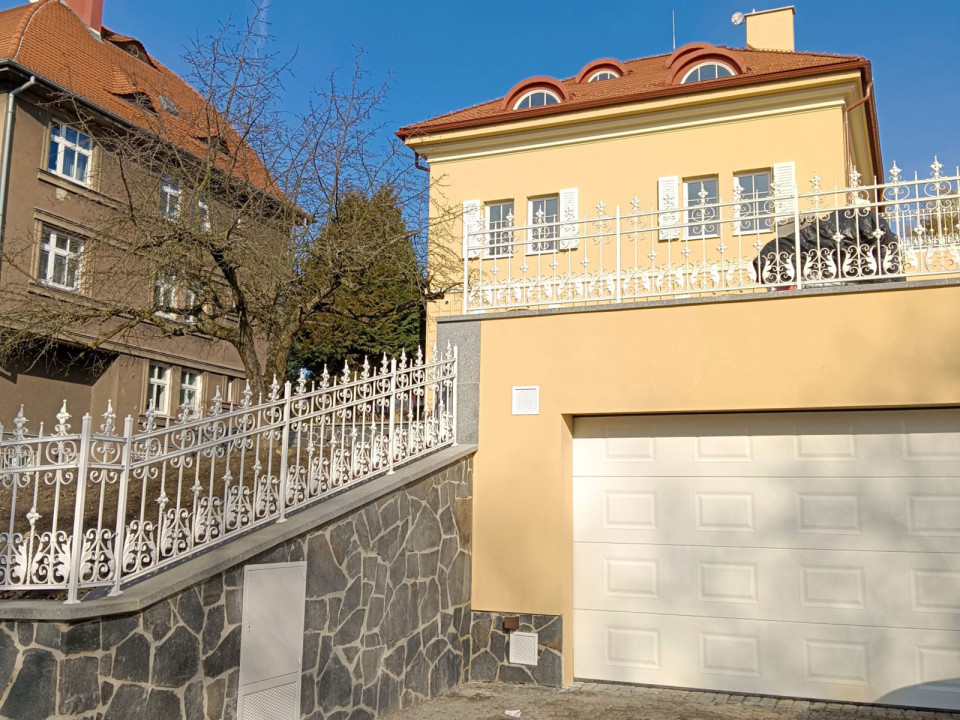 Přestavba bytového domu v památkové rezervaci Karlovy Vary
