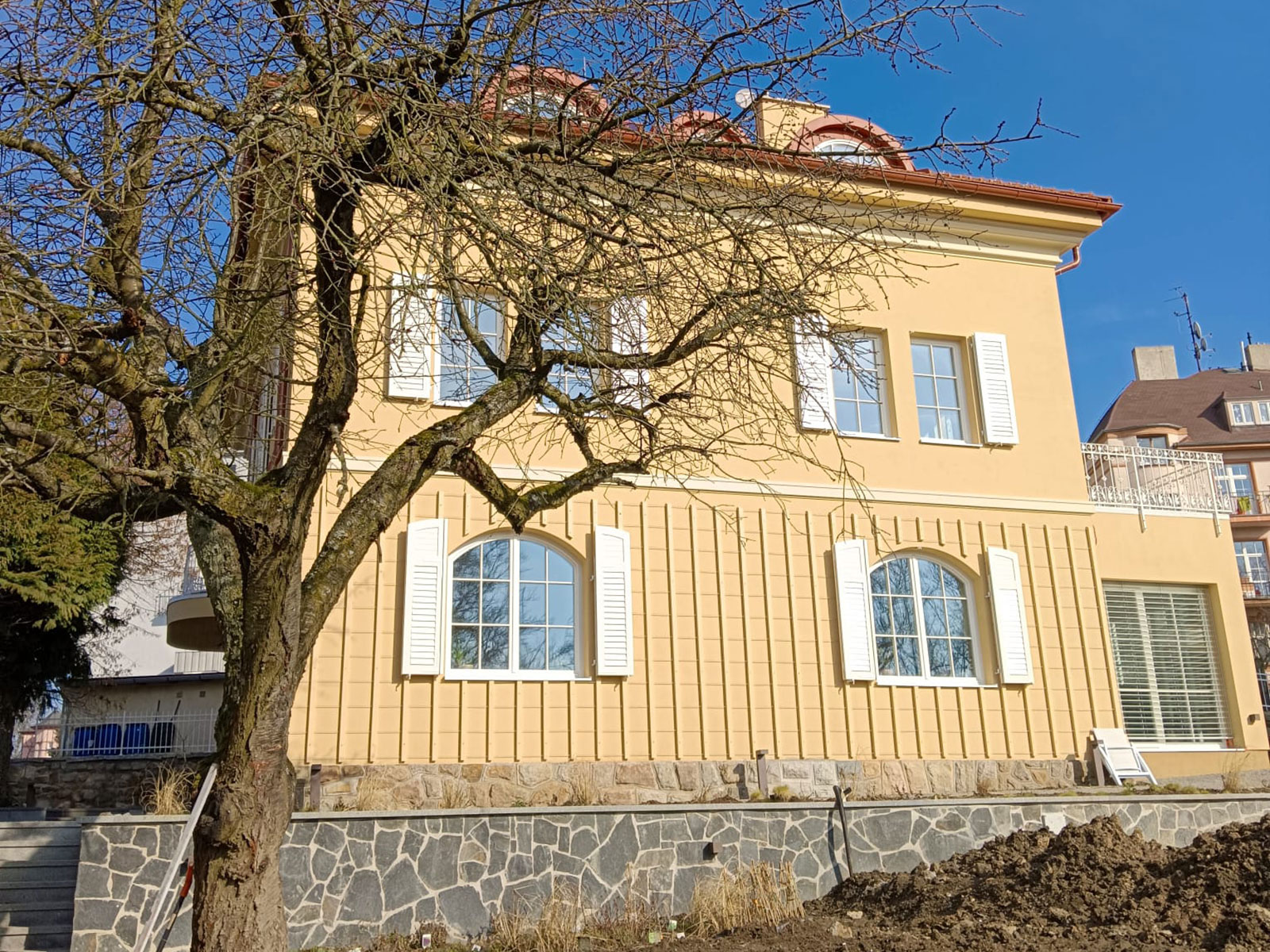Přestavba bytového domu v památkové rezervaci Karlovy Vary