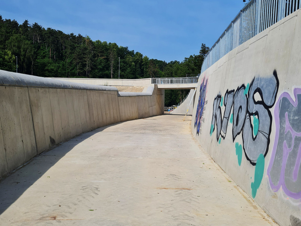 Zkapacitnění bezpečnostního přelivu na vodním díle Hostivař