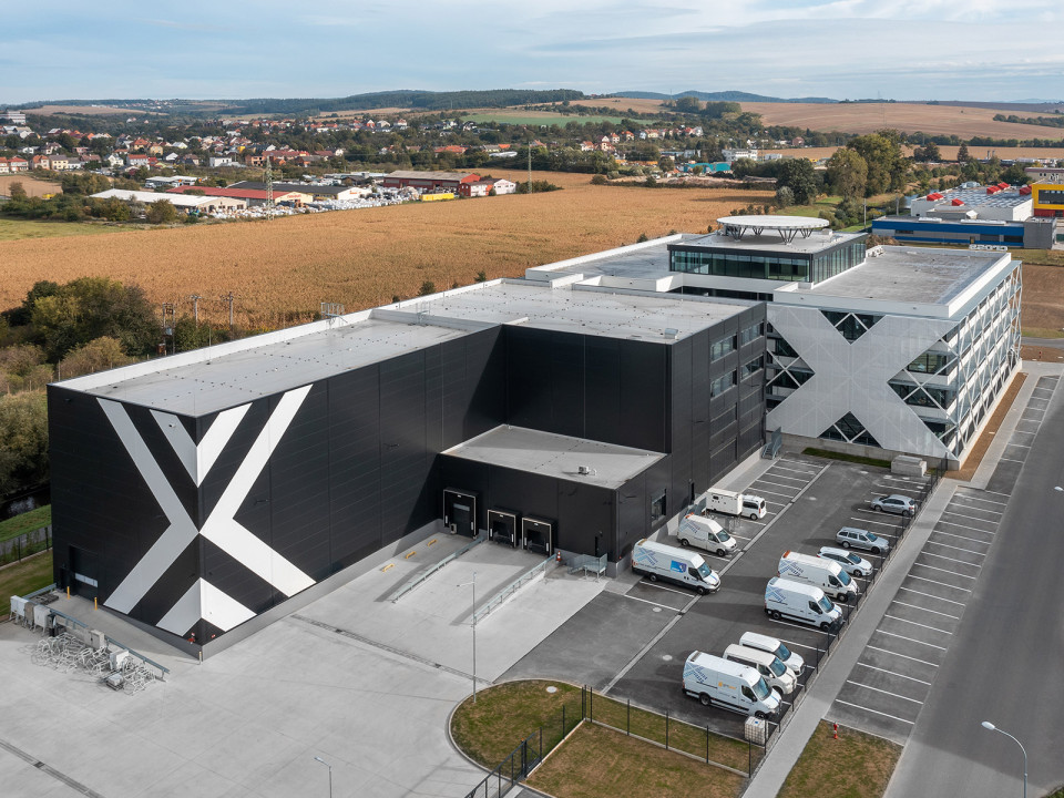 Vývojové a produkční sídlo společnosti CROSS Zlín