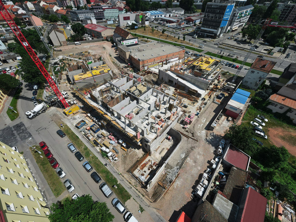 Polyfunkční komplex ALLRISK MERIDIEM v Komárově