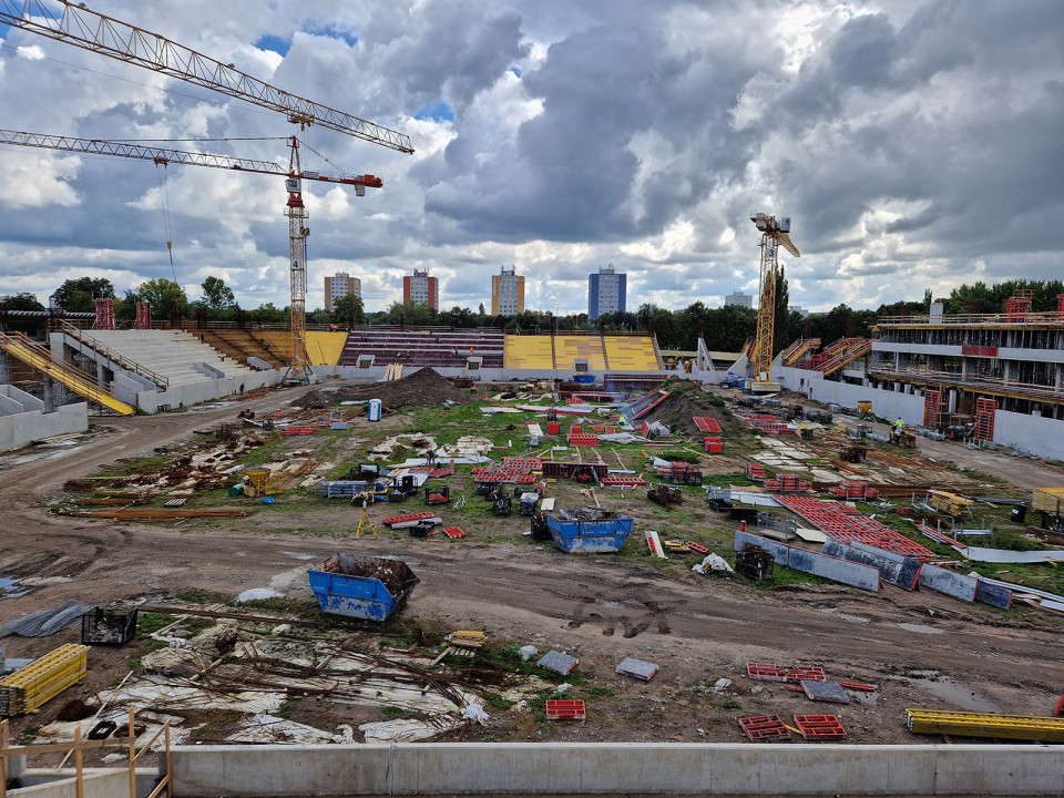 Multifunkční fotbalový stadion v Hradci Králové