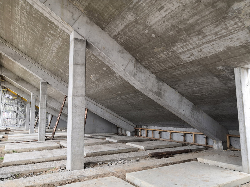 Multifunkční fotbalový stadion v Hradci Králové