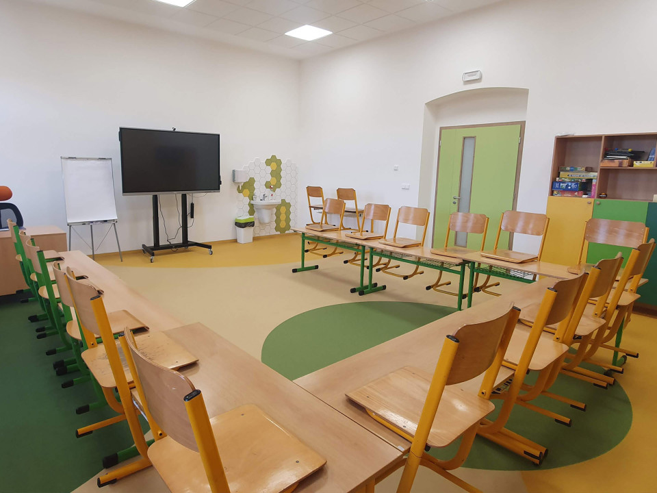 Modernizace a stavební úpravy základní školy Dolní Město