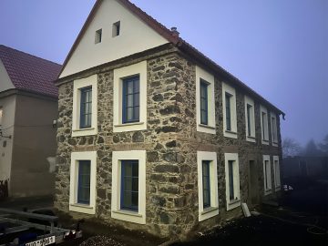 Rekonstrukce historického domu Štajhaus Dubičky na návsi v Dubicích