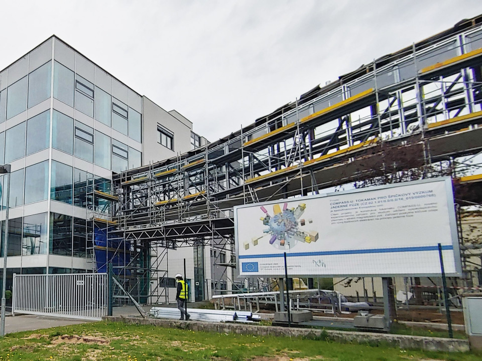 Nová hlavní budova Ústavu fyziky plazmatu Akademie věd ČR, Praha