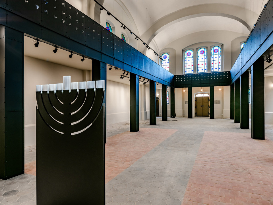 Rekonstrukce synagogy a rabínského domu č.p. 200 v Žatci