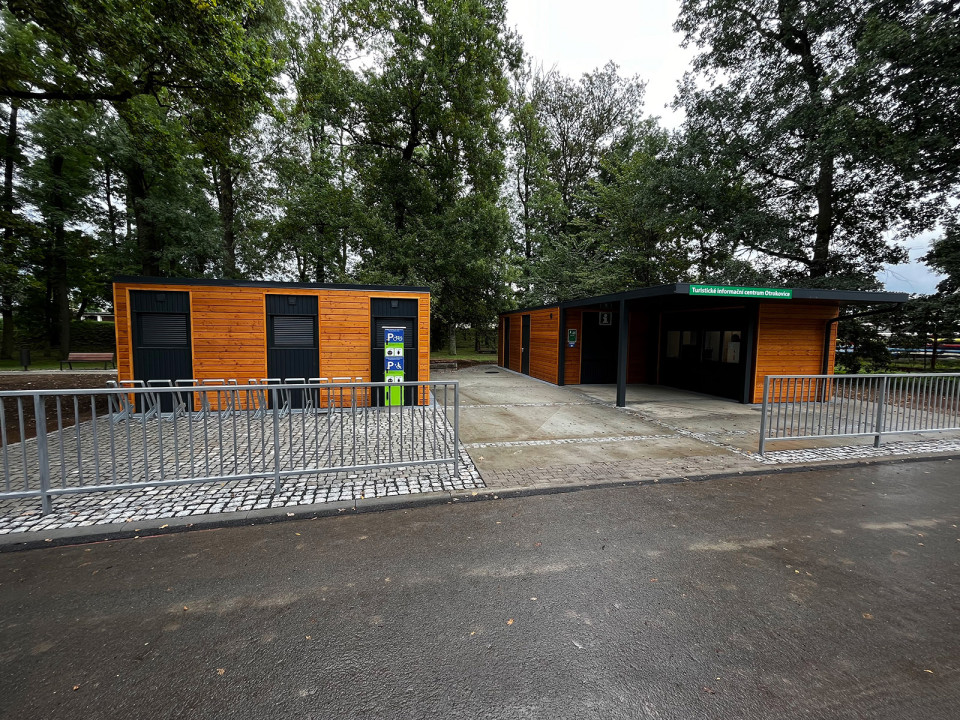 Zázemí parku u přístaviště Baťov v Otrokovicích