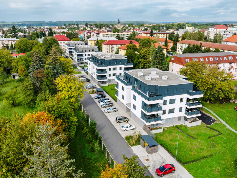 Nízkoenergetické bytové domy s cenově dostupným bydlením v Dobrušce