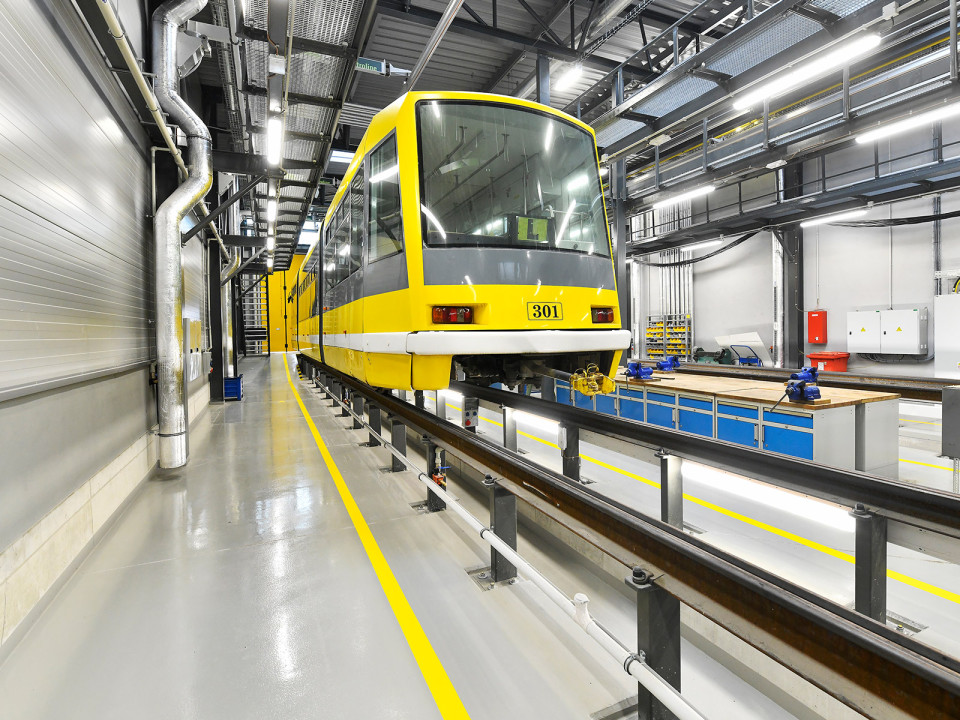 Rekonstrukce tramvajové vozovny Slovany v Plzni
