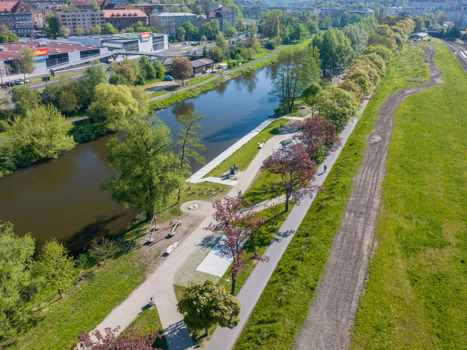 Náplavka řeky Ohře v Karlových Varech