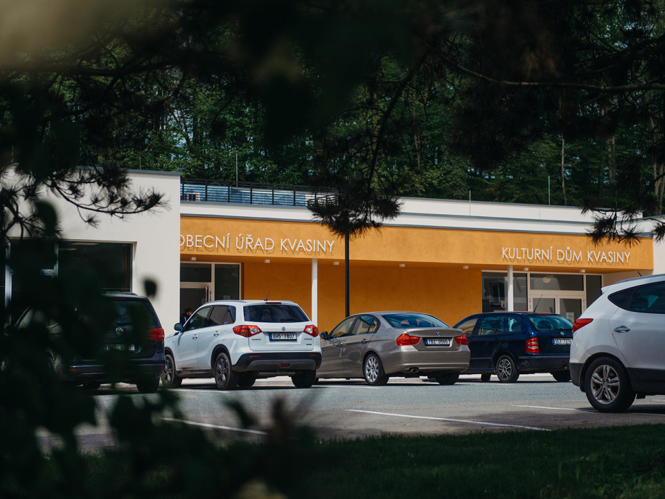 Kulturní dům s obecním úřadem a knihovnou Kvasiny