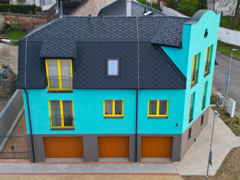 Rodinný dům na nároží v osadě Svatý Václav v Písku
