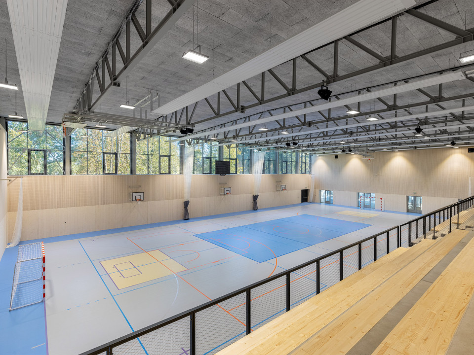 Sportovní hala pro Gymnázium a SPŠEI ve Frenštátě pod Radhoštěm