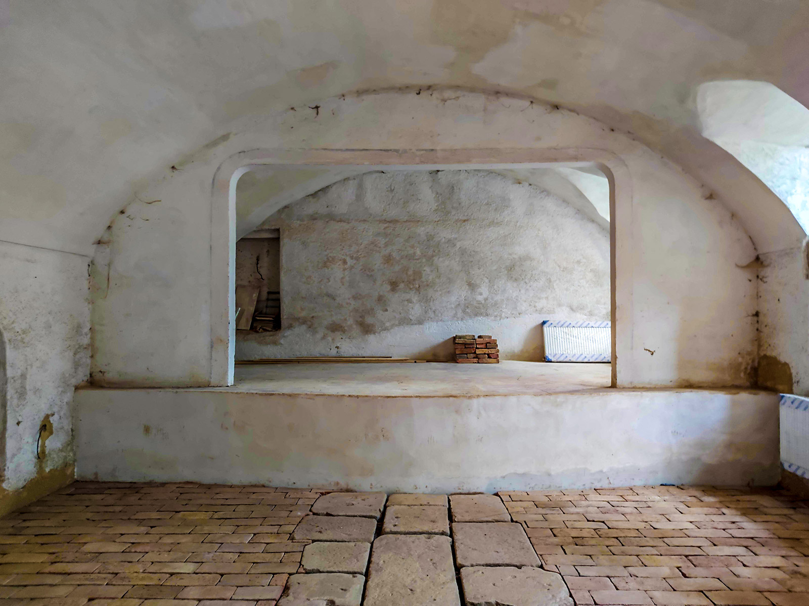 Rekonstrukce zámku Týnec