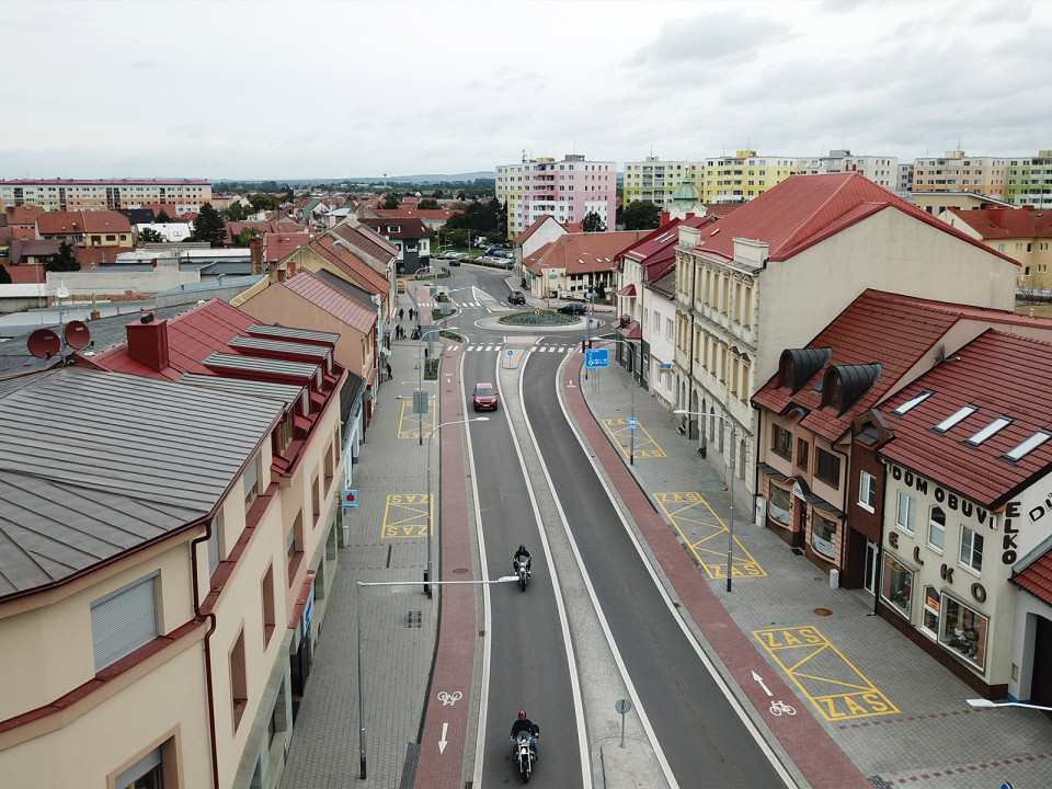 Okružní křižovatka silnic I/54 a I/55 ve Veselí nad Moravou