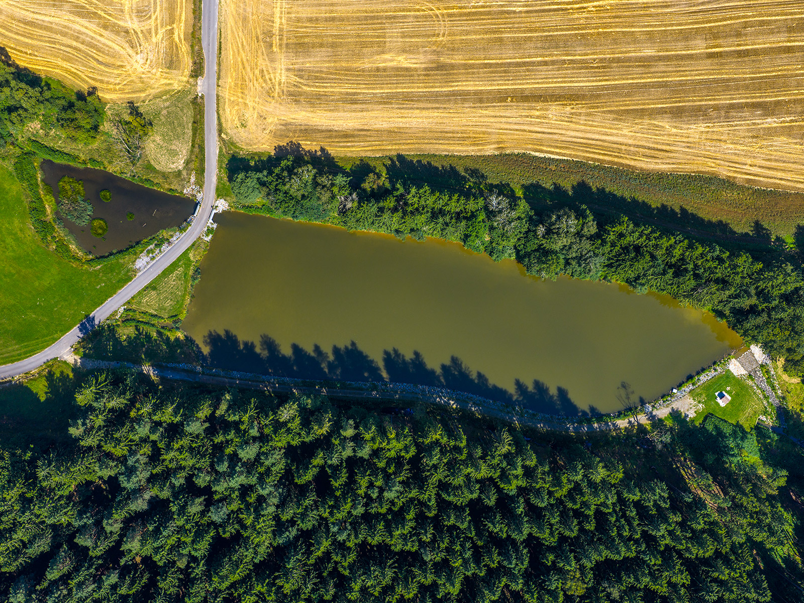 Vodní nádrž Dobroslava a část polní cesty HC08 v k. ú. Těchobuz