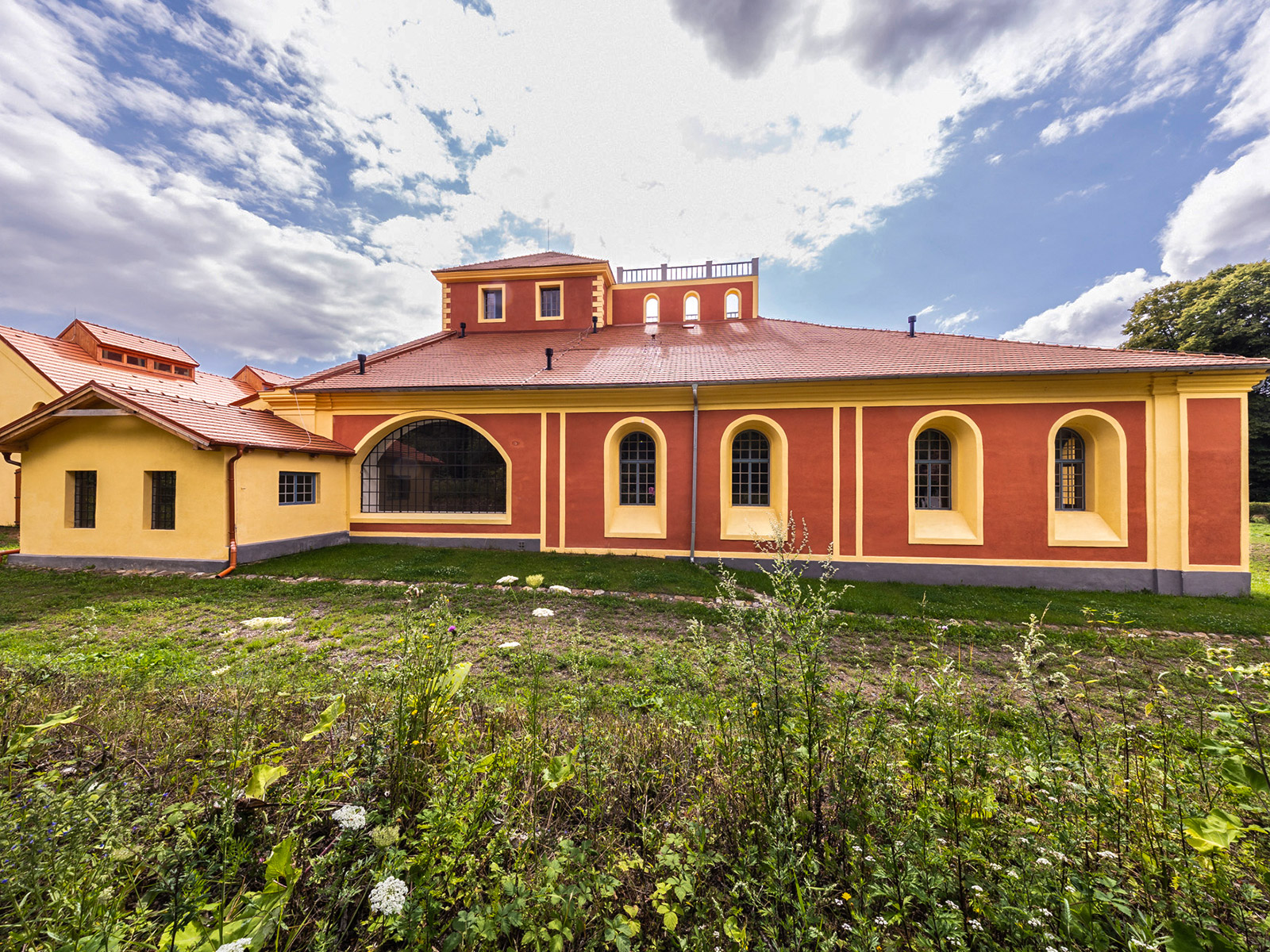 Revitalizace hutě Barbora v Jincích na multifunkční areál se čtyřmi expozicemi