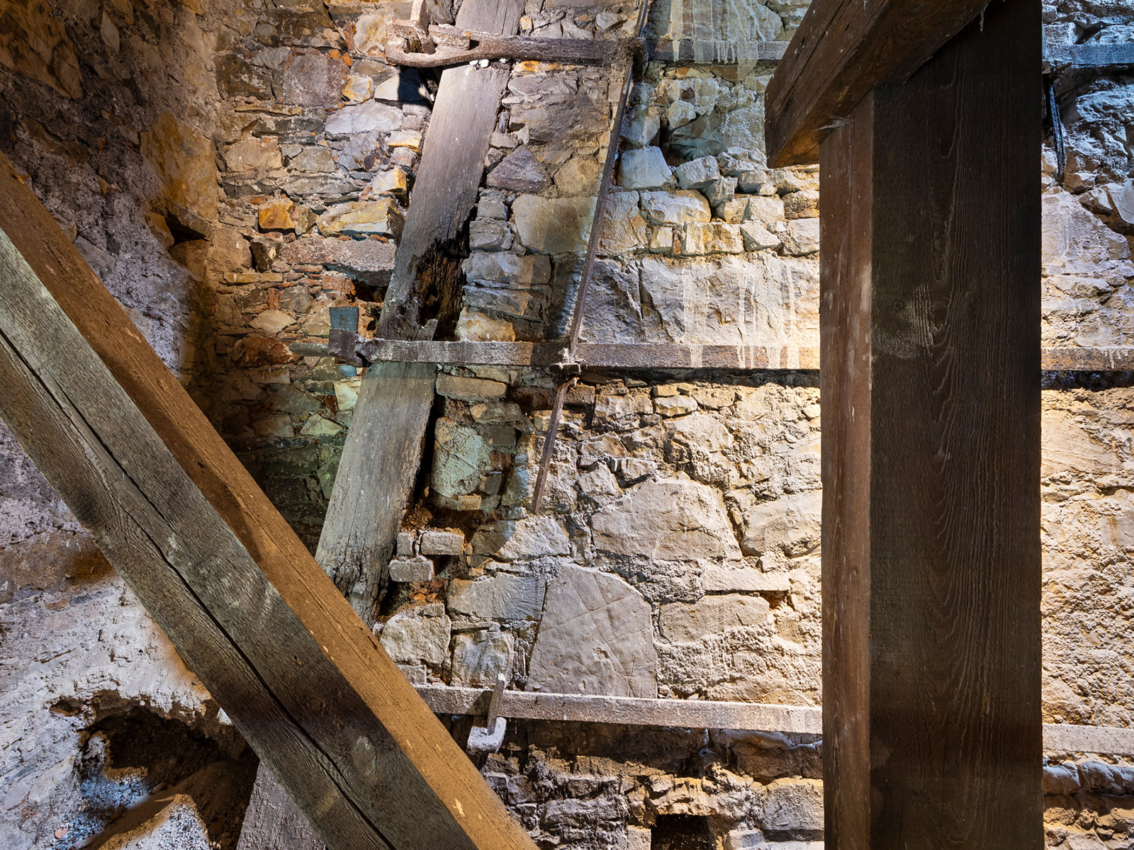 Revitalizace hutě Barbora v Jincích na multifunkční areál se čtyřmi expozicemi