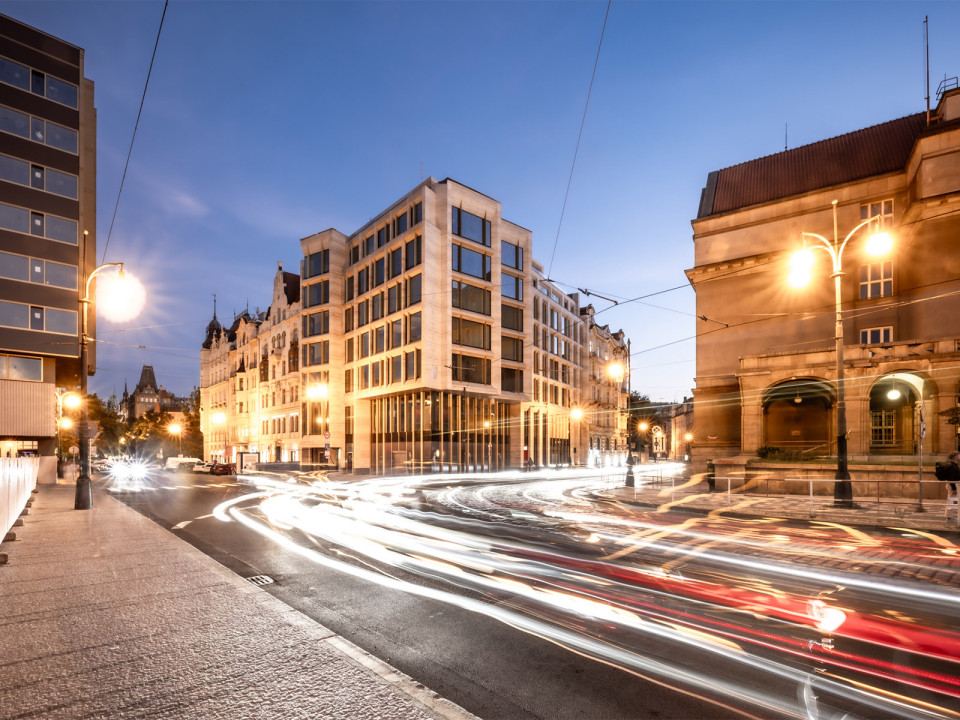Rekonstrukce budovy Pařížská 25 v Praze