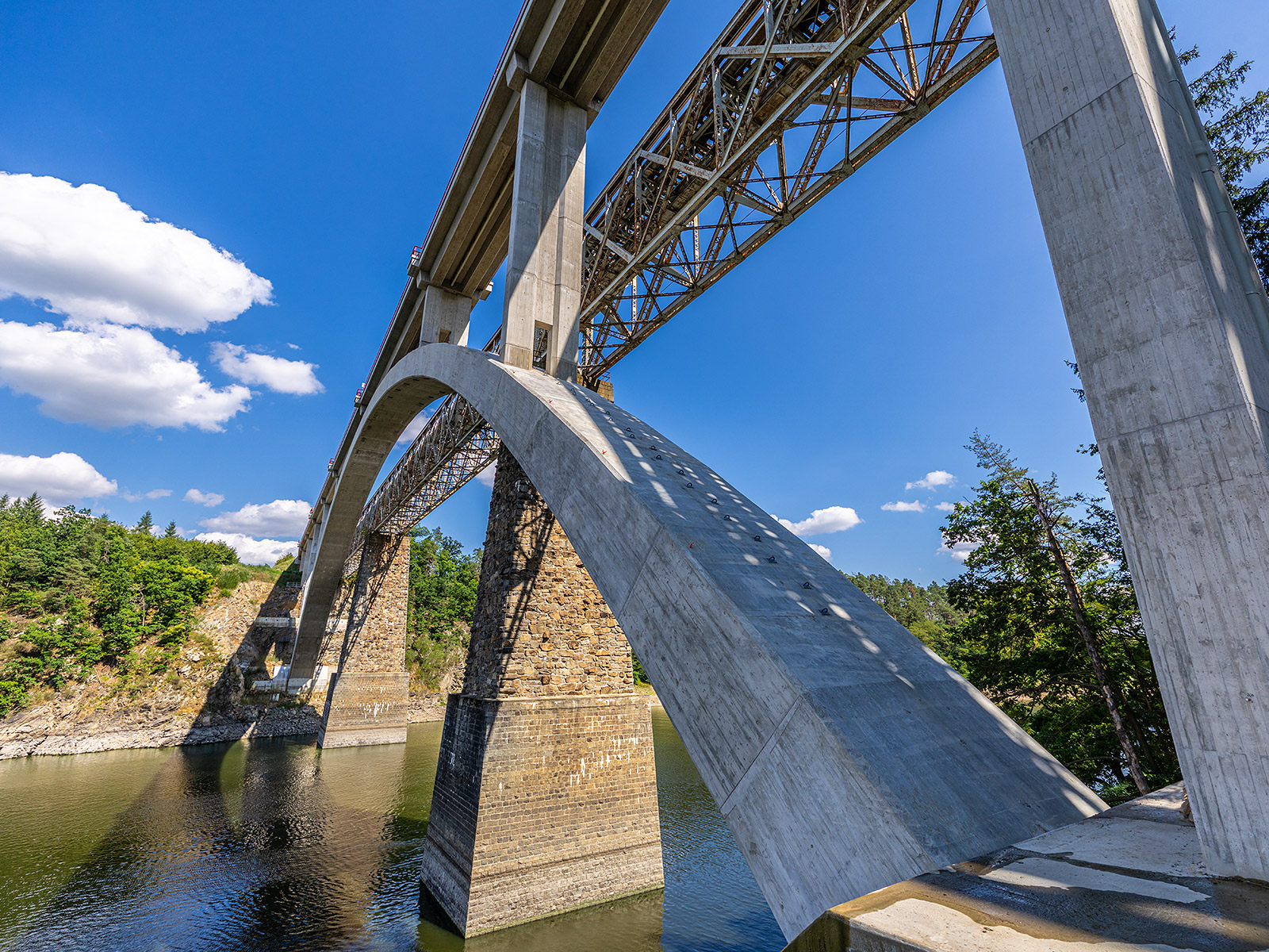 Železniční most Červená nad Vltavou