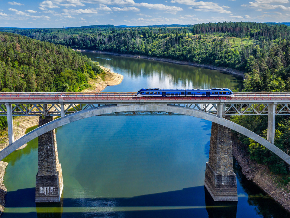 Železniční most Červená nad Vltavou