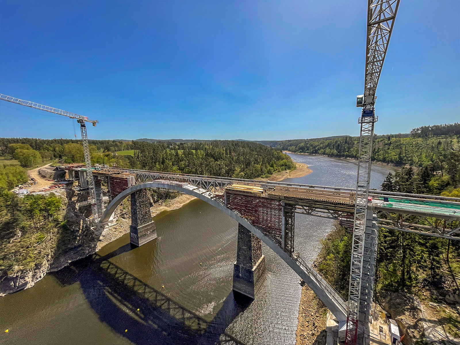 Železniční most Červená nad Vltavou