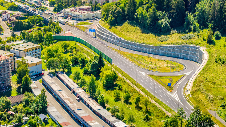 Rampa Mostecká na silnici I/69 ve Vsetíně