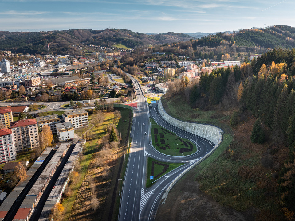 Rampa Mostecká na silnici I/69 ve Vsetíně