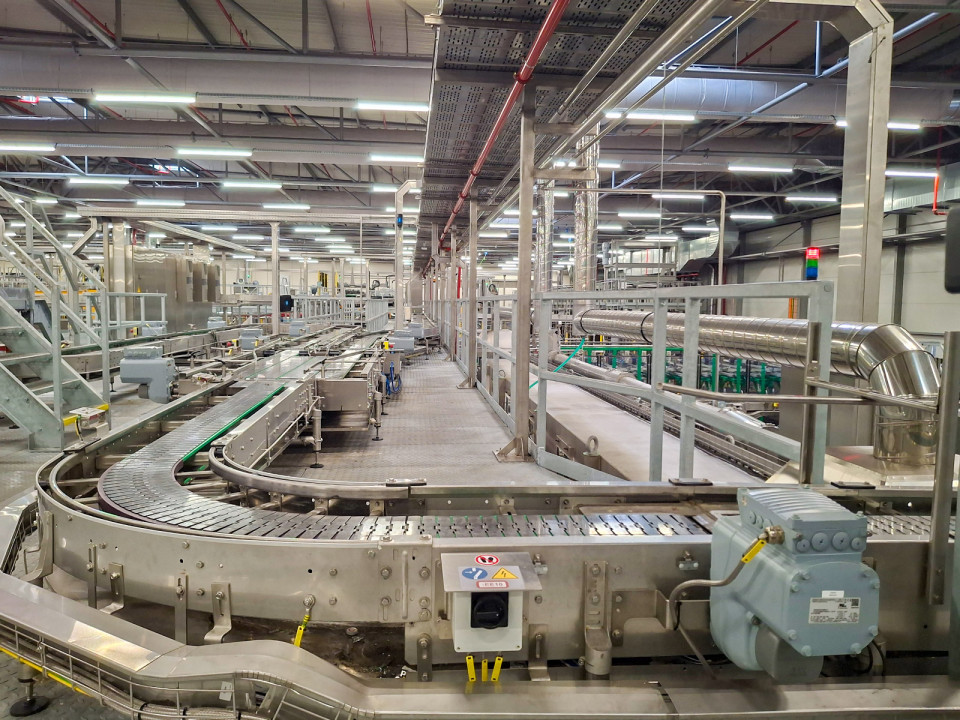 Nová stáčecí linka a automatizace logistiky v Plzeňském Prazdroji